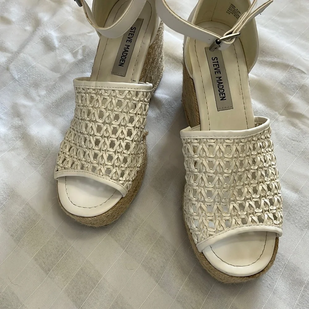 Steve Madden Joni espadrille white wedge platform sandals heels Size 8.5